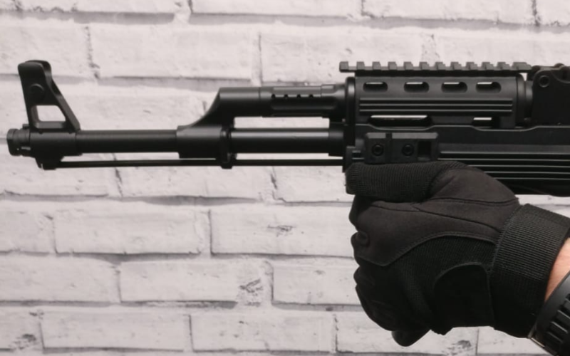 Player Guide Gripping Methods The best way to hold your Airsoft gun
